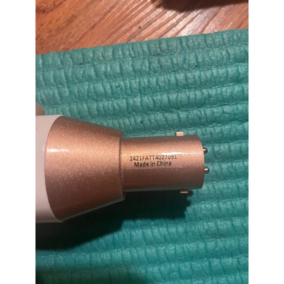 T3 Curling Iron 1.25" Ceramic Barrel – SinglePass Technology – Pro Hair Tool - Picture 3 of 8